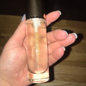 Yves Saint Laurent Touche Eclat Blur Primer